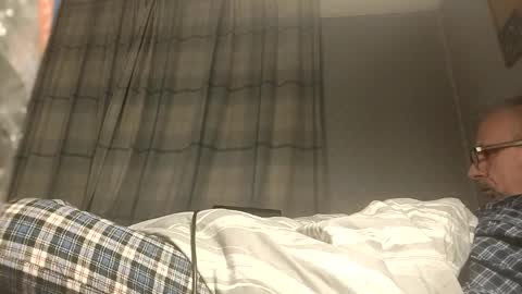 lechertachatte4444 online show from 10/19/25, 10:10