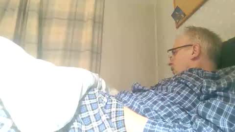 lechertachatte4444 online show from 01/18/26, 11:08