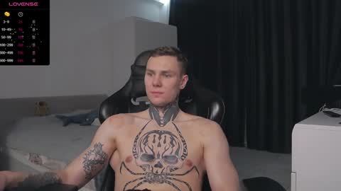 Snapshot of lechery_boy chatting on 01/27/25, 06:41 Lechery boy online show from 01/27/25, 06:41