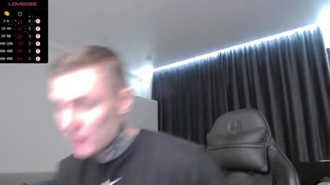 Snapshot of lechery_boy chatting on 01/29/25, 11:25 Lechery boy online show from 01/29/25, 11:25