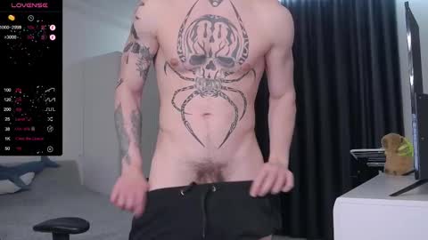 Snapshot of lechery_boy chatting on 02/14/25, 10:58 Lechery boy online show from 02/14/25, 10:58