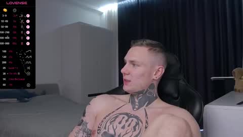 Snapshot of lechery_boy chatting on 02/16/25, 02:10 Lechery boy online show from 02/16/25, 02:10