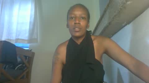 Lee cammie online show from 10/18/25, 10:49