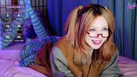 Snapshot of lee_ex chatting on 03/22/26, 09:29 Lee ex online show from 03/22/26, 09:29