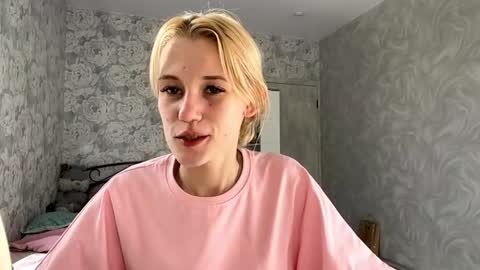 Kate online show from 04/30/26, 09:04