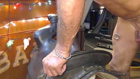 Lee Cox online show from 10/10/25, 06:07