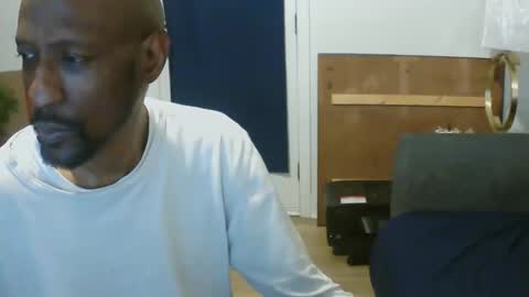 Snapshot of leeguy_hugedick chatting on 05/28/26, 07:05 Ebony DeafGuy online show from 05/28/26, 07:05