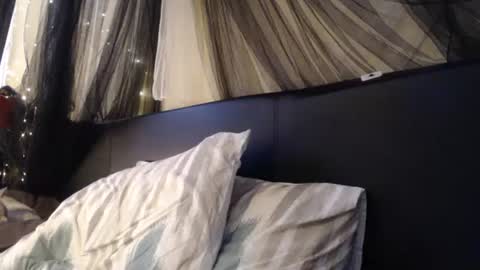 Leelou online show from 02/06/25, 09:49