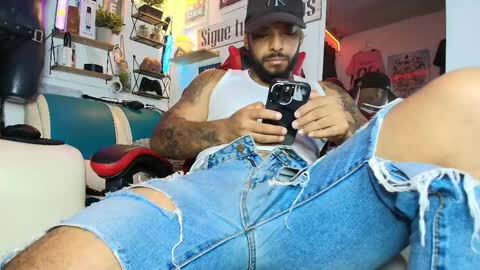 leenar_key online show from 04/25/26, 02:36