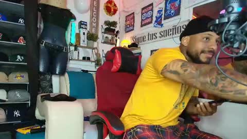 Snapshot of leenar_key chatting on 04/30/26, 12:22 leenar_key online show from 04/30/26, 12:22