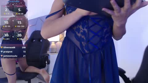 Snapshot of leethompson_ chatting on 01/13/25, 03:04 Leet online show from 01/13/25, 03:04