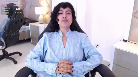 Snapshot of leethompson_ chatting on 02/04/25, 03:04 Leet online show from 02/04/25, 03:04