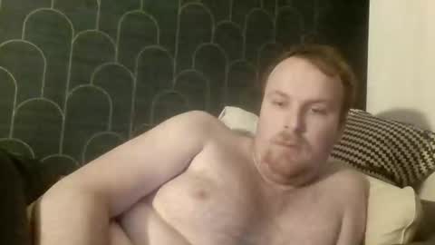 Snapshot of leeuwarder12 chatting on 12/25/24, 04:32 leeuwarder12 online show from 12/25/24, 04:32