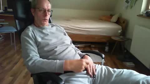 Dave online show from 03/02/25, 02:00