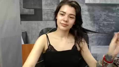 Liya online show from 05/06/26, 02:08