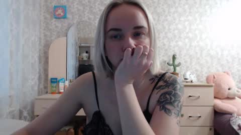 leggywily25 online show from 12/12/24, 10:24