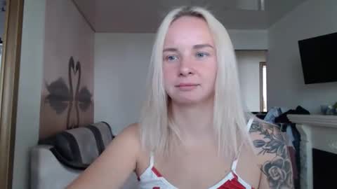 leggywily25 online show from 09/23/25, 10:07