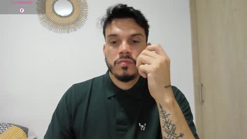 Snapshot of legolas_15 chatting on 12/21/24, 01:26 Alejandro online show from 12/21/24, 01:26