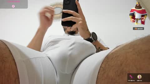 Snapshot of legolas_15 chatting on 12/24/24, 04:30 Alejandro online show from 12/24/24, 04:30