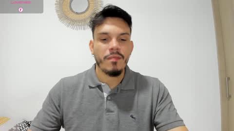 Snapshot of legolas_15 chatting on 12/31/24, 10:04 Alejandro online show from 12/31/24, 10:04