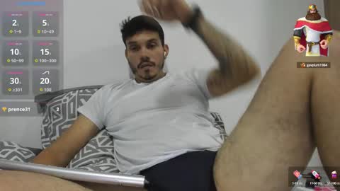 Snapshot of legolas_15 chatting on 09/19/25, 05:31 Alejandro online show from 09/19/25, 05:31