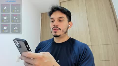 Snapshot of legolas_15 chatting on 11/05/25, 10:48 Alejandro online show from 11/05/25, 10:48