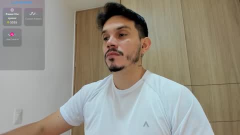 Snapshot of legolas_15 chatting on 11/16/25, 10:54 Alejandro online show from 11/16/25, 10:54