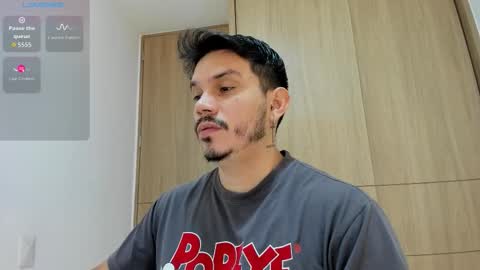 Snapshot of legolas_15 chatting on 11/24/25, 12:16 Alejandro online show from 11/24/25, 12:16