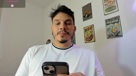 Snapshot of legolas_15 chatting on 01/14/26, 12:44 Alejandro online show from 01/14/26, 12:44