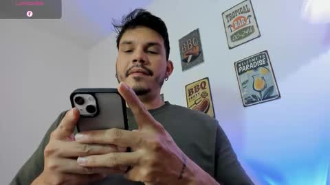 Snapshot of legolas_15 chatting on 01/18/26, 09:29 Alejandro online show from 01/18/26, 09:29