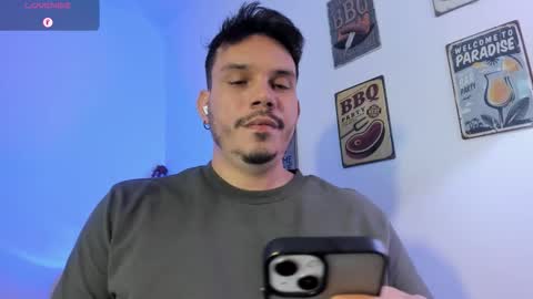 Snapshot of legolas_15 chatting on 02/06/26, 01:43 Alejandro online show from 02/06/26, 01:43