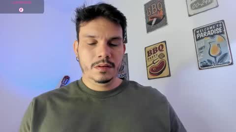 Snapshot of legolas_15 chatting on 02/25/26, 10:36 Alejandro online show from 02/25/26, 10:36