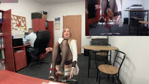 LegsLONG online show from 12/10/24, 11:00