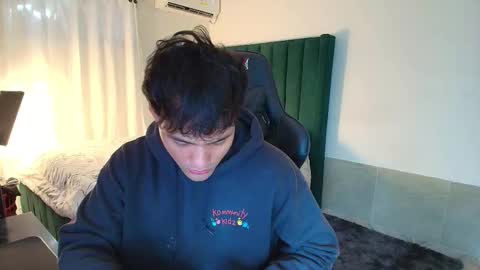  Lei  online show from 12/21/25, 07:43