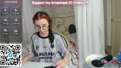 Snapshot of leia_moreno chatting on 09/14/25, 08:57 leia_moreno online show from 09/14/25, 08:57