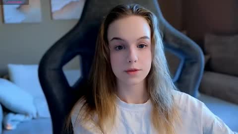 Leia online show from 04/14/26, 03:45