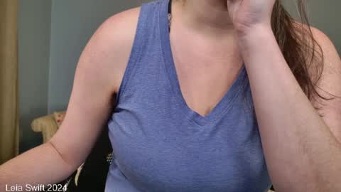 Leia Swift online show from 01/02/25, 12:57