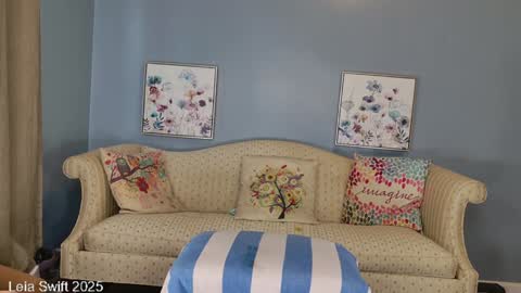 Leia Swift online show from 01/03/25, 04:16