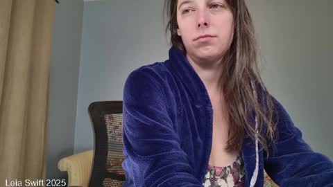 Leia Swift online show from 01/28/25, 10:56