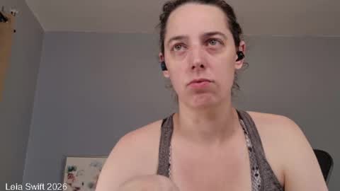 Leia Swift online show from 07/17/26, 07:15