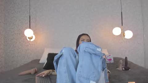 LEIGH ANGELS online show from 09/19/25, 09:26
