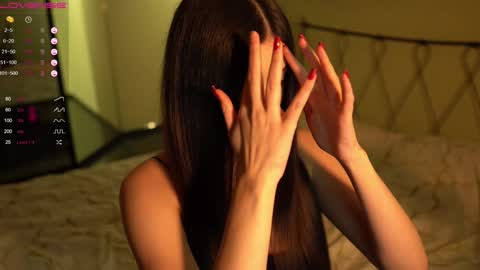 Leila online show from 12/17/24, 06:42