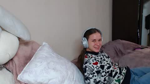 leila_bambi_ online show from 12/06/24, 02:49