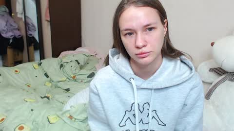 leila_bambi_ online show from 01/21/25, 03:37