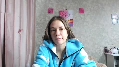 leila_bambi_ online show from 10/14/25, 08:04