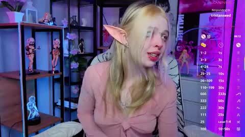 Snapshot of leiladwight chatting on 10/03/25, 04:09 Leila online show from 10/03/25, 04:09