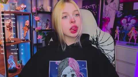 Snapshot of leiladwight chatting on 11/27/25, 04:09 Leila online show from 11/27/25, 04:09