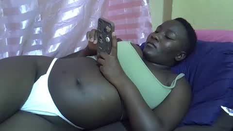 leilah_cute19 online show from 05/13/26, 07:22