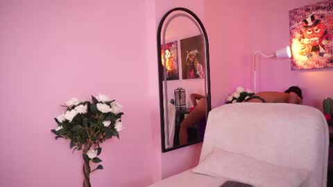 Snapshot of leilakali chatting on 06/28/26, 08:53 Leila online show from 06/28/26, 08:53