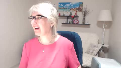 Snapshot of leilamays chatting on 04/30/26, 03:24 Leila Kinky online show from 04/30/26, 03:24